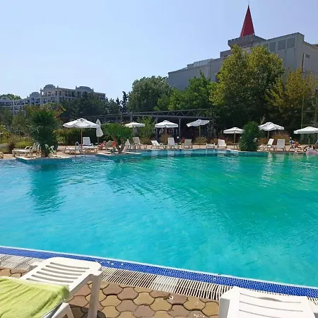 Luxury Penthouse With Outdoor Hot Tub And Panoramic Views Daire Sunny Beach