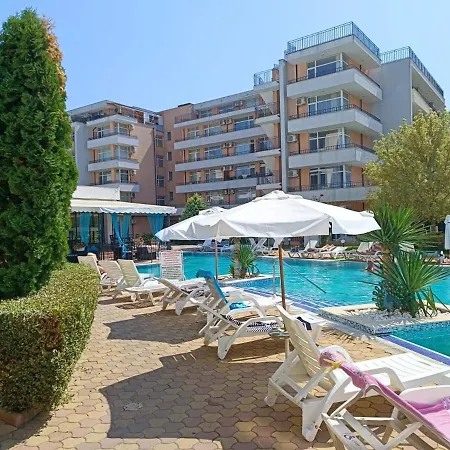 Luxury Penthouse With Outdoor Hot Tub And Panoramic Views