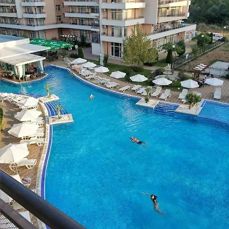 Luxury Penthouse With Outdoor Hot Tub And Panoramic Views Апартаменты *