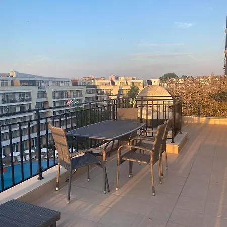 Penthouse * Sluneční pobřeží